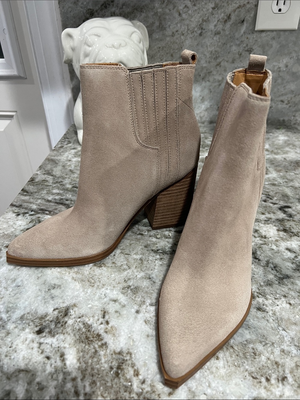 Marc Fisher Oshay booties